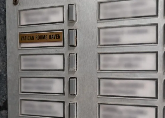 בית הארחה Vatican Haven 3*